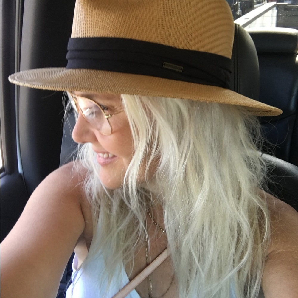 Meet your Posher, Shawna